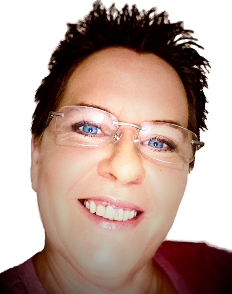 Carly J Hahn Official